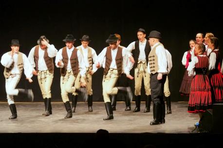 A Kisalföld Táncegyüttes 2019. évi pályázati időszaka főbb tevékenységei_ (1)_Oldal_3_Kép_0001