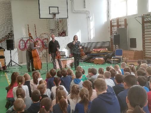 A Kisalföld Táncegyüttes 2019. évi pályázati időszaka főbb tevékenységei_ (1)_Oldal_3_Kép_0003